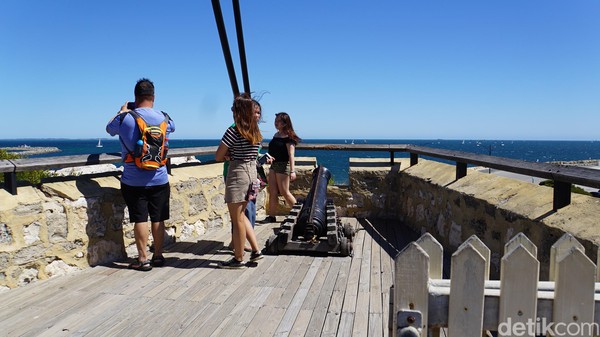 Setelah tidak lagi digunakan sebagai penjara, Roundhouse kemudian digunakan sebagai fasilitas penyimpanan untuk Pelabuhan Fremantle (Ahmad Masaul Khoiri/detikcom) Setelah tidak lagi digunakan sebagai penjara, Roundhouse kemudian digunakan sebagai fasilitas penyimpanan untuk Pelabuhan Fremantle (Ahmad Masaul Khoiri/detikcom)
