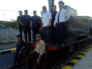 Menhub Jajal Kereta Uap Solo: Eksotik Banget!