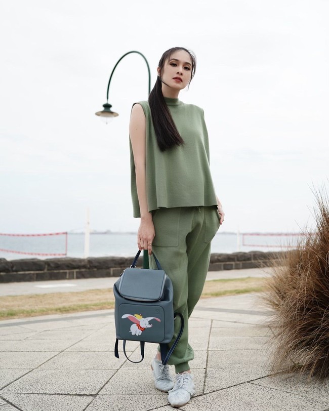 Pengumuman kehamilan keduanya ini dilakukan saat Sandra Dewi tengah berlibur di Melbourne, Australia.  Foto: dok. Instagram @sandradewi88