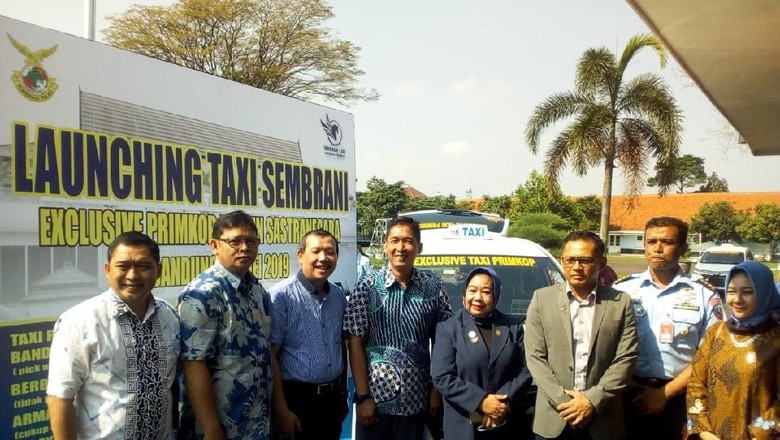 Tarif Taksi di Bandara Husein Kini Setara Transportasi Online Tarif Taksi di Bandara Husein Kini Setara Transportasi Online