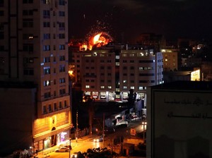 Serangan Balik Israel Akibatkan Ibu dan Anak di Gaza Tewas