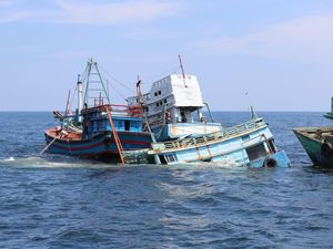 Kapan Kapal Maling Ikan Sitaan Diserahkan ke Nelayan?
