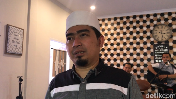 Ustaz Solmed diminta istri poligami