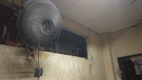 Benar ada tahanan Polresta Palembang yang kabur sekitar itu, 30-an orang. Sudah saya bentuk tim untuk memburu, kata Kapolda Sumsel, Irjen Zulkarnain Adinegara ketika dimintai konfirmasi, Minggu (5/5/2019).