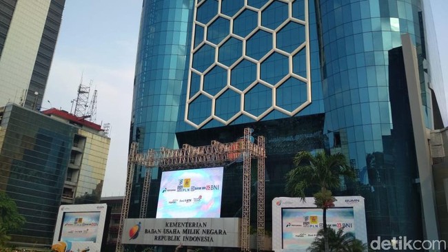 Gaji Direksi BUMN Bikin Ngiler, Ada yang Rp 6 Miliar/Bulan