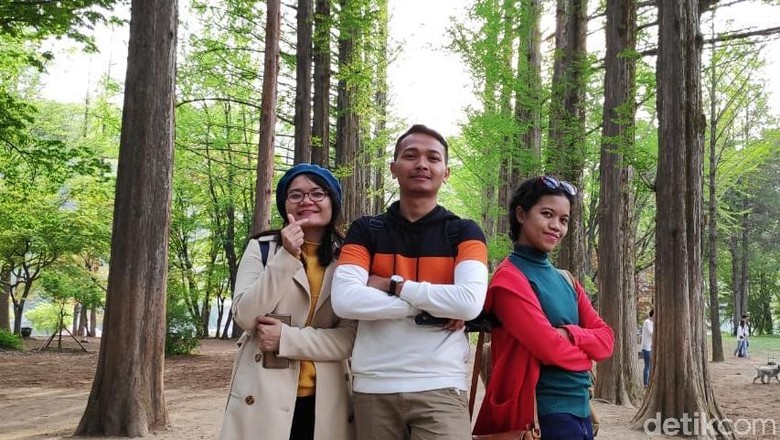 Feni, Misbah dan Bayu Fitri Rendy/detikcom) Feni, Misbah dan Bayu Fitri Rendy/detikcom)