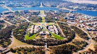 Pada tahun 1911 Australia melakukan sayembara karena ingin memilih ibu kota dengan syarat memiliki taman kota yang luas, Canberra lah yang memenuhi syarat dan jadi ibu kota di tahun 1927, menggantikan Melbourne. Istimewa/Eurekaconsultants.