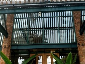 Berwisata ke Surabaya, Jangan Lupa Sambangi Botanika Restaurant