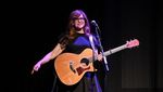 Dear Generasi 90-an, Masih Ingat Lisa Loeb?