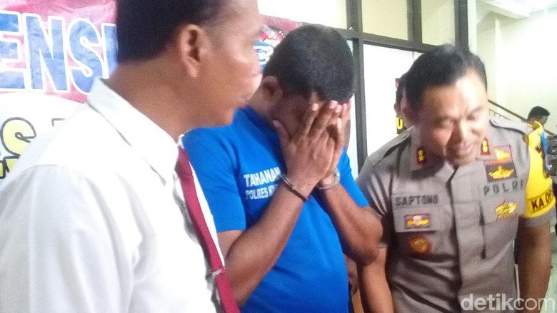Bobol Data ATM, WNA Asal Sri Lanka Ditangkap Polisi di Kudus Bobol Data ATM, WNA Asal Sri Lanka Ditangkap Polisi di Kudus