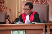 Dicabut Mendadak, Praperadilan Rommy Tetap Ditolak