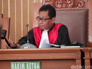 Hakim Tolak Praperadilan Romahurmuziy