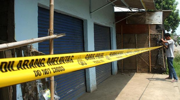 Lokasi penggerebekan terduga pelaku teroris, di Babelan, Kabupaten Bekasi, Jawa Barat, Minggu (5/5).