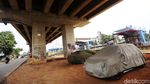 Kolong Tol Becakayu Dijadikan Parkir Liar
