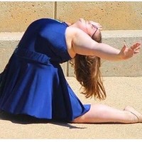 Balerina asal Milford, Delawere,AS ini kerap membagikan berbagai aktivitasnya kepada 197 ribu lebih pengikutnya di Instagram, termasuk saat dirinya tengah latihan menari.  Foto: Dok. Instagram @lizzy.dances