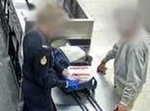 Turis India Ditolak Masuk Australia karena Ada Video Penyiksaan Anak di HP-nya