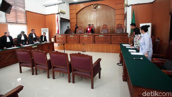 Potret Sidang Praperadilan Tanpa Romahurmuziy