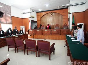 Potret Sidang Praperadilan Tanpa Romahurmuziy