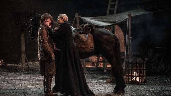 Sedihnya Brienne GOT yang Ditinggal saat Lagi Sayang-sayangnya Sedihnya Brienne GOT yang Ditinggal saat Lagi Sayang-sayangnya