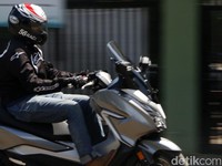 Honda Forza, Skutik 250 cc Hampir Rp 80 Juta, Worth It?
