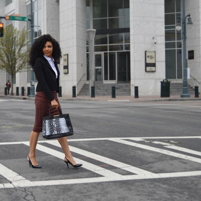 Cheslie pernah bekerja sebagai pengacara selama dua tahun dalam tim litigasi sipil sebelum ikut Miss USA. Ia pernah menjadi pengacara pro-bono atau tidak dibayar untuk membantu orang-orang yang divonis tidak adil.Foto: Dok. Getty Images