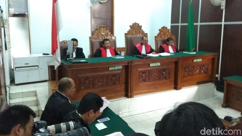Joko Driyono Didakwa Rusak Barang Bukti Kasus Pengaturan Skor Joko Driyono Didakwa Rusak Barang Bukti Kasus Pengaturan Skor