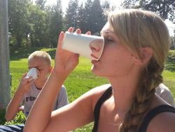 Tebak-tebakan Foto Membingungkan buat Teman Ngabuburit Kamu