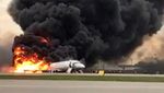 Asap Membubung Tinggi, Ini Penampakan Kebakaran Pesawat Aeroflot di Rusia
