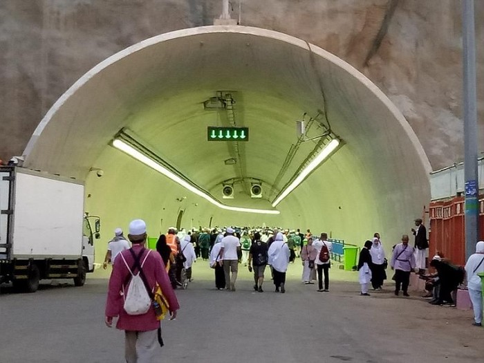 Foto: Suasana Terowongan Mina Usai Lempar Jumrah