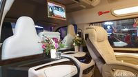 Bikin Toyota Hiace Senyaman Alphard