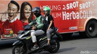 Sebelumnya para driver berencana mogok narik karena aplikator Go-Jek menerapkan ketentuan tarif kembali seperti semula atau sebelum ketentuan tarif baru yang berlaku pada 1 Mei 2019.