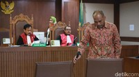 Kasus ini bermula saat KONI mengajukan proposal dalam rangka pelaksanaan tugas pengawasan dan pendampingan program peningkatan prestasi olahraga nasional pada multi-even Asian Games dan Asian Para Games 2018. KONI pun mengajukan proposal bantuan hibah ke Kemenpora dengan usulan dana Rp 51,529 miliar. 