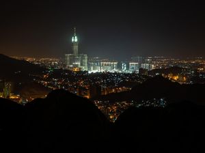 Berziarah ke Gua Hira