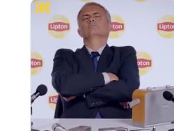 Senyum Mourinho di Ragam Meme MU Gagal ke Liga Champions