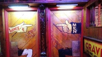 Tanda masuk toilet yang bisa mengecoh. Foto: via Trend Chaser