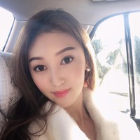 Aktris asal Hong Kong, Katherine Ho, hanya bertahan sembilan bulan mengarungi bahtera rumah tangga dengan jutawan Wu Zhicheng. Perceraian pasangan beda usia 40 tahun itu diumumkan Katherine lewat Instagram. Foto: Instagram/@katherine_hoyk