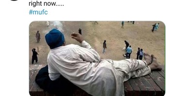 Satu lagi meme terkait Mourinho tatkala melihat kegagalan MU. (Foto: Internet/Twitter)