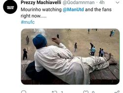 Senyum Mourinho di Ragam Meme MU Gagal ke Liga Champions