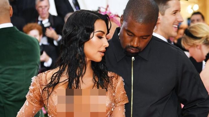 NEW YORK, NEW YORK - MAY 06: Kim Kardashian West attends The 2019 Met Gala Celebrating Camp: Notes on Fashion at Metropolitan Museum of Art on May 06, 2019 in New York City. (Photo by Neilson Barnard/Getty Images)