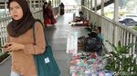 Duh,.. PKL Mulai Nakal Gelar Lapak di JPO