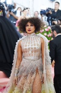 Daftar Selebriti Berbusana Terbaik di MET Gala 2019, Siapa Favoritmu?