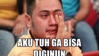 Makanya kalau dengar adzan, pastikan dulu itu adzan maghrib. Jangan seperti meme yang satu ini, dikira sudah adzan ternyata cuma cek sound. Foto: istimewa