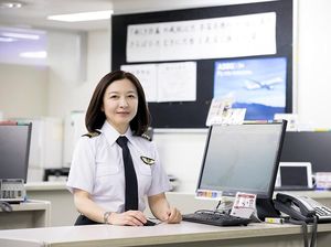 Foto: Ari Fuji, Pilot Penerbangan Komersil Wanita Pertama di Jepang