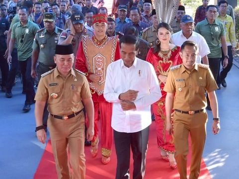 Prabowo Ngotot Tolak Hasil Pemilu, Apa Kata Jokowi? 