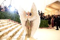 Katy Perry di MET Gala 2018.