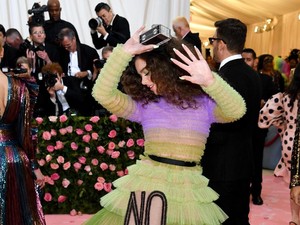 Daftar Selebriti Berbusana Terbaik di MET Gala 2019, Siapa Favoritmu?