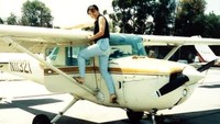Di zaman itu, tidak ada pilot wanita di Jepang. Dia ditolak masuk Angkatan Udara. Untuk masuk Akademi Penerbangan Sipil di Jepang, Ari tidak memenuhi syarat karena tubuhnya kurang tinggi. Akhirnya dia sekolah pilot di AS. (CNN)