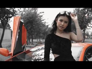 Viral Undangan Ultah ke-17 Crazy Rich Surabayan, Eksis Naik Lamborghini