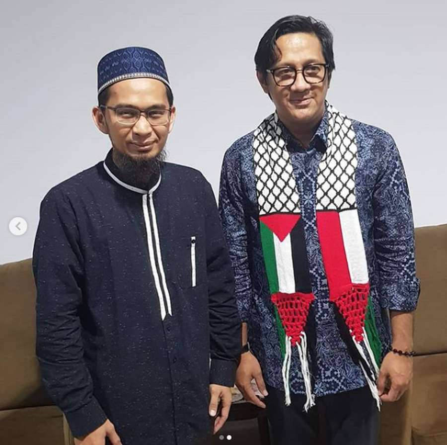 Damai Itu Indah! Momen Andre Taulany Meminta Maaf ke Ustaz 