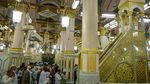 Mengunjungi Makam Nabi Muhammad dan Taman Surga di Masjid Nabawi